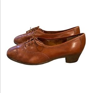 Salvatore Ferragamo Brown Oxford Lace Up Heels Size 8.5